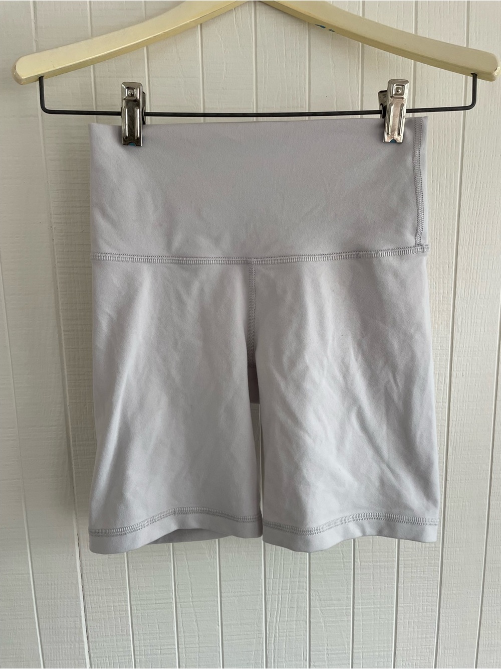 Aritzia TNA Action Set - Tank & Bike Shorts in White/Cloud White - Picture 6 of 9